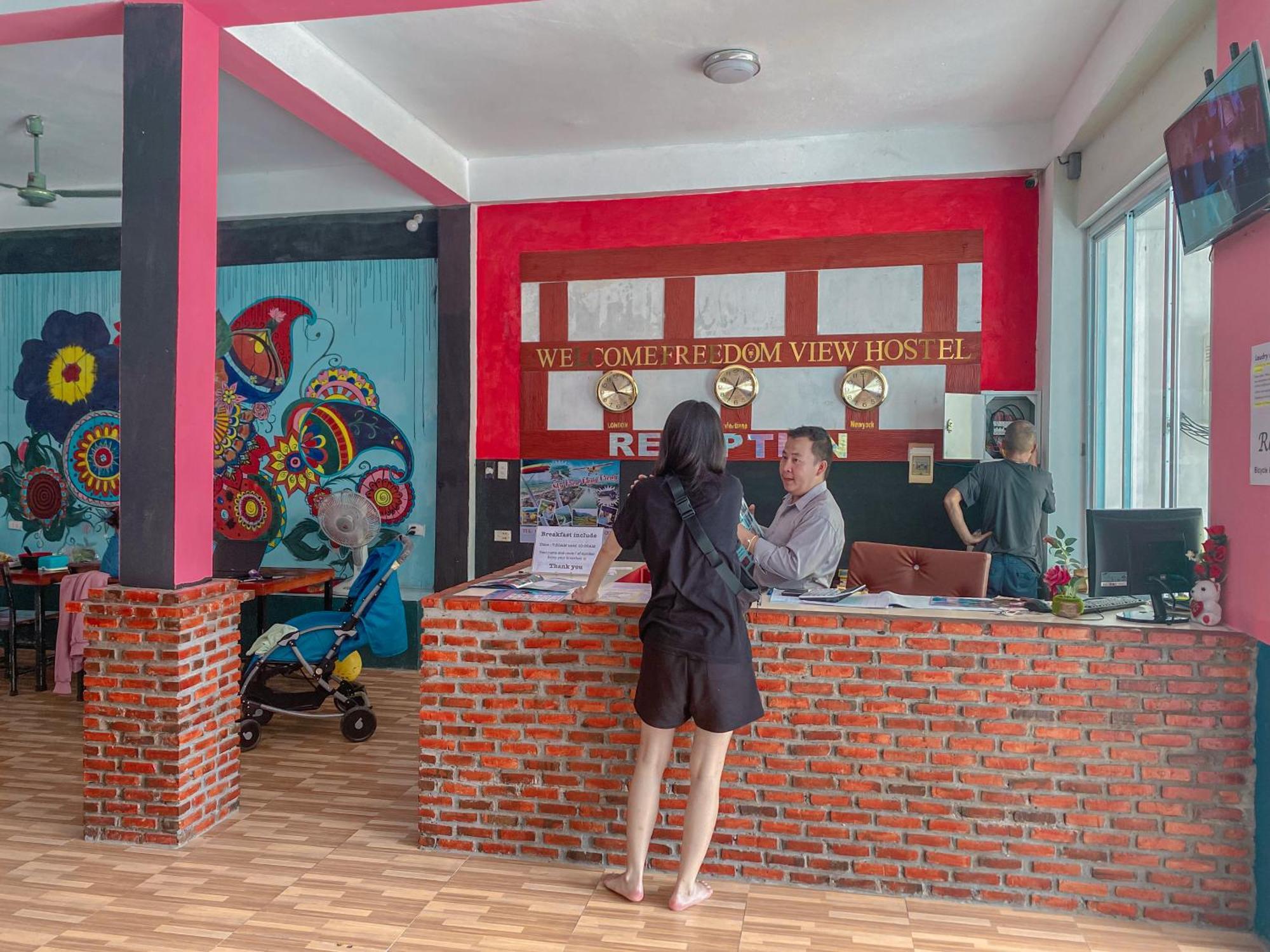 Vang Vieng Ruby Backpackers Hostel Buitenkant foto